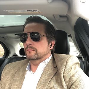 Meet your Posher, Thomas c